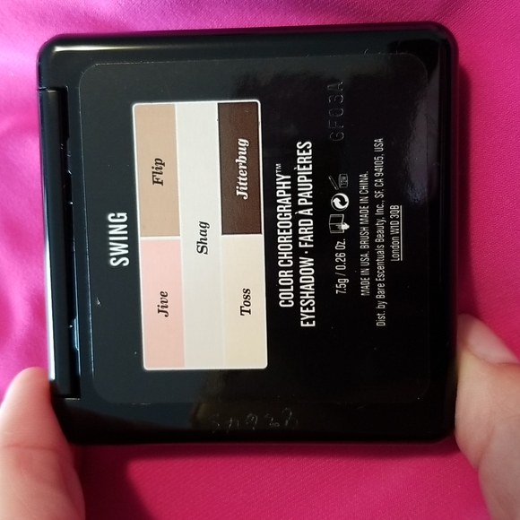 Buxom eyeshadow palette - Picture 4 of 4